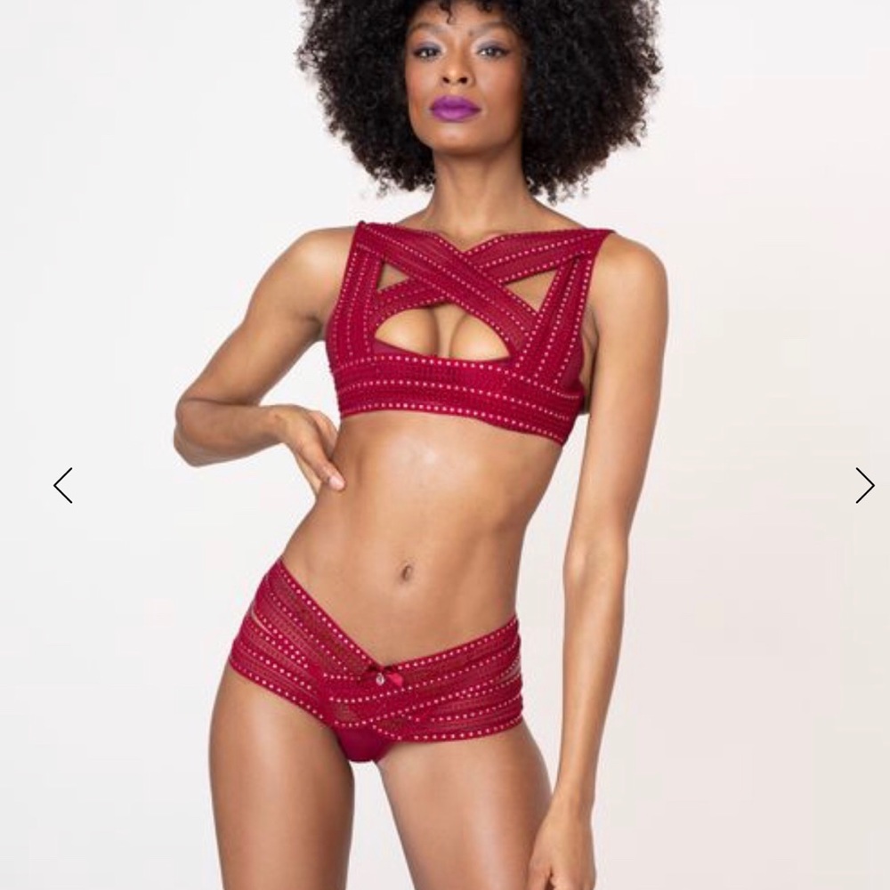 Agent Provocateur Lingerie Bra & Panty Set